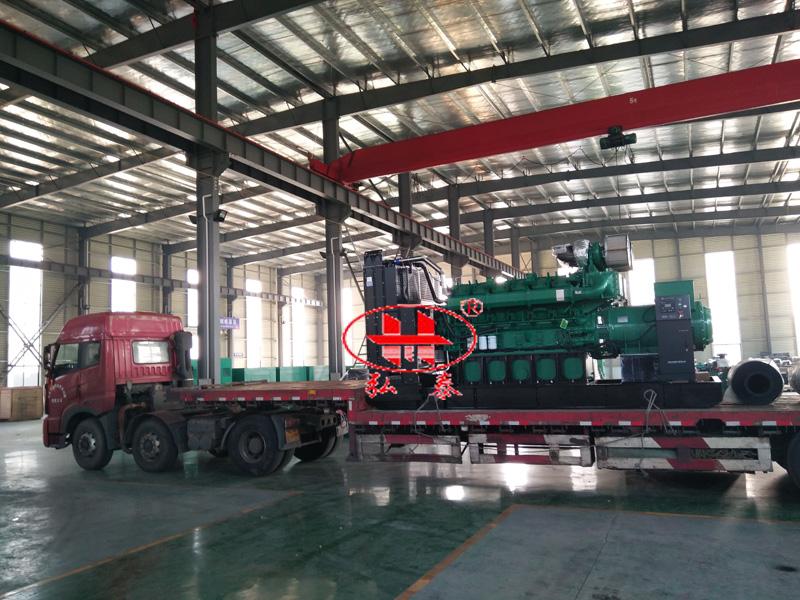 南寧華友機(jī)械有限公司訂購(gòu)一臺(tái)1000KW廣西玉柴柴油發(fā)電機(jī)組